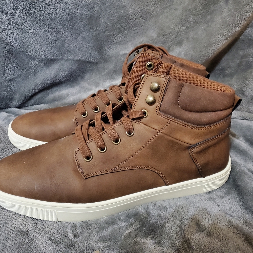Men's 10.5 Goodfellow Boots